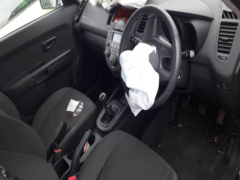 GJ09YAA (3) Kia soul breaking